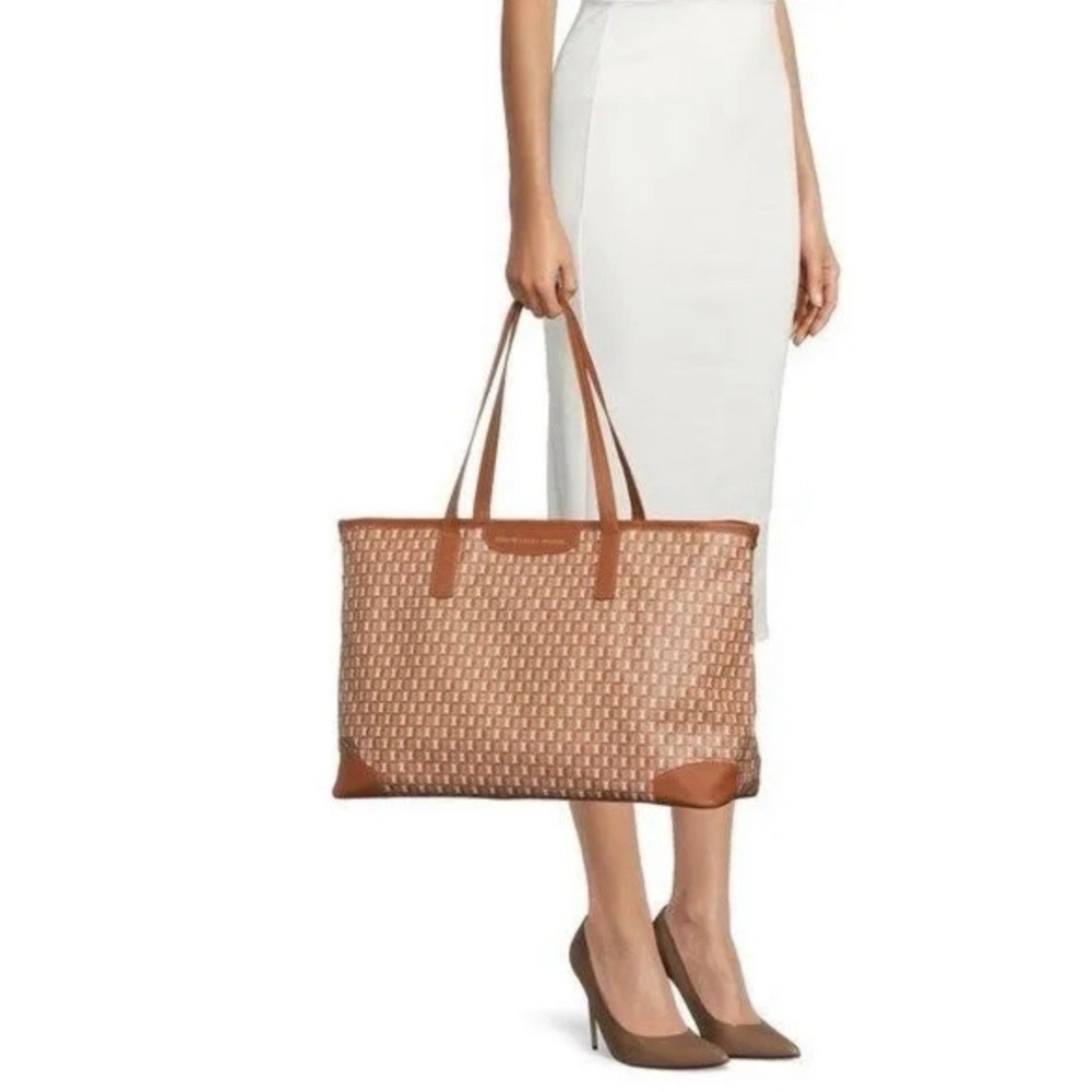 Time and Tru Sustainable Signature Tote